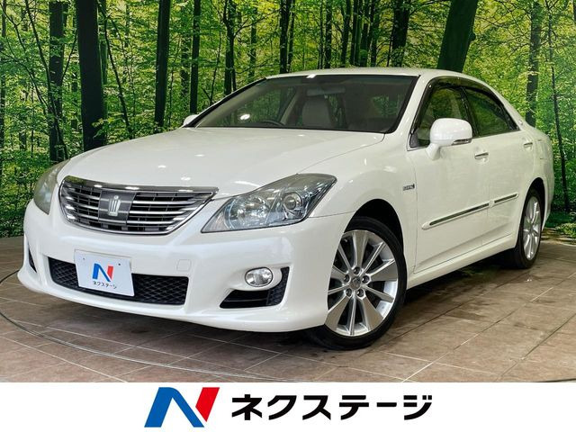 トヨタ クラウンハイブリッド 