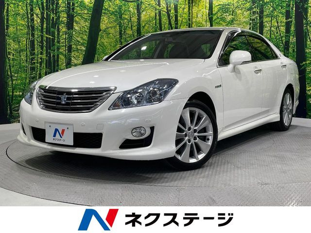 トヨタ クラウンハイブリッド 