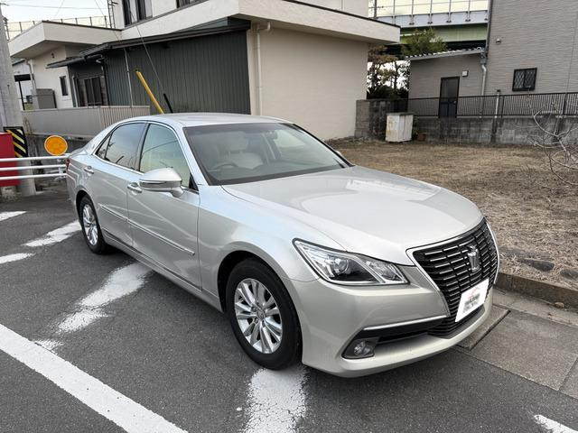 トヨタ クラウン 