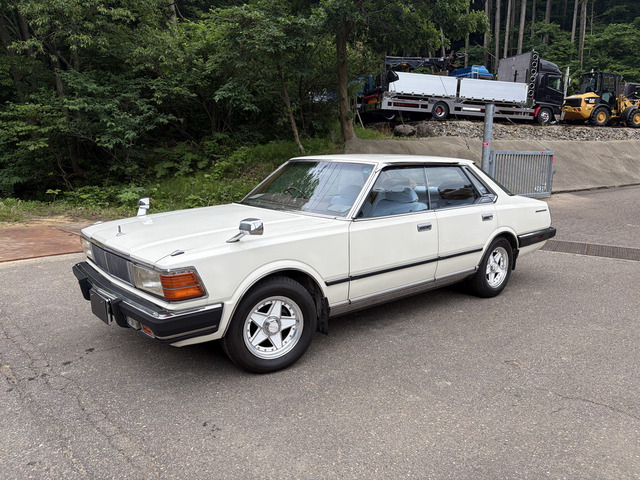 日産 セドリック 