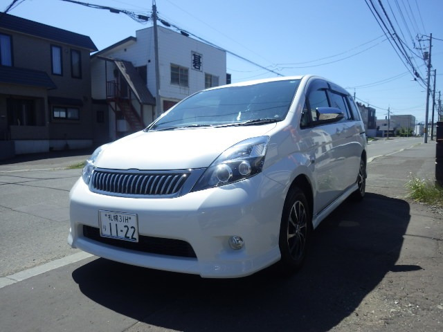 トヨタ アイシス 