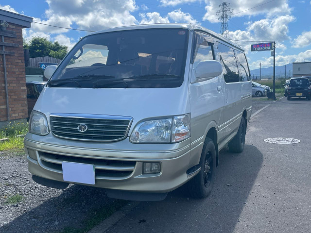 トヨタ ハイエース 