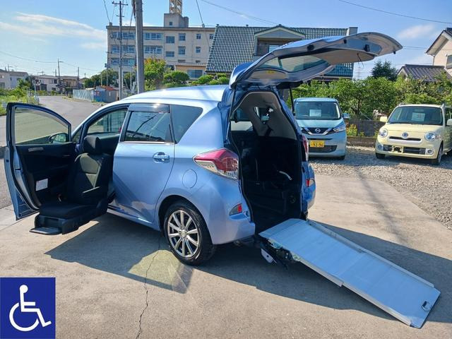 トヨタ ラクティス 