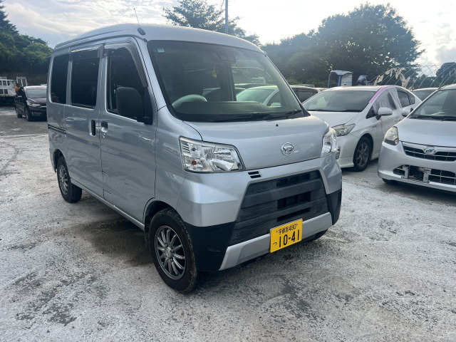 ダイハツ ハイゼットカーゴ 