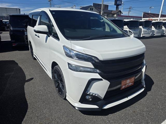 トヨタ ヴェルファイア 