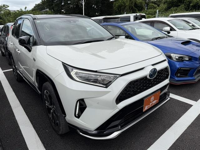 トヨタ RAV4 PHV 
