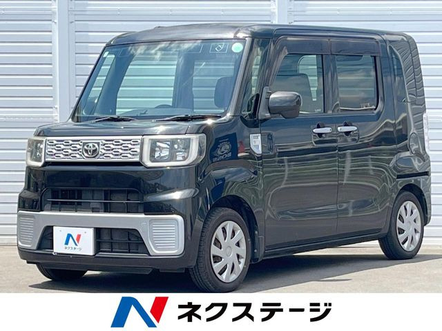 トヨタ ピクシスメガ 
