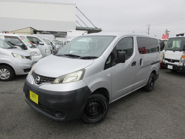 日産 NV200バネットバン 