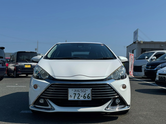 トヨタ アクア 