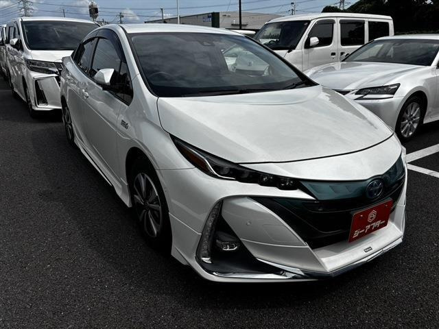 トヨタ プリウスPHV 
