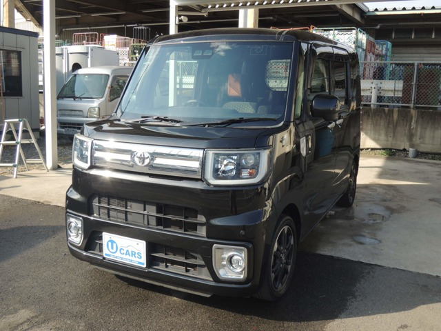 トヨタ ピクシスメガ 