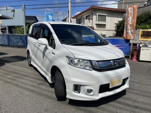 ホンダ フリードスパイクハイブリッド 