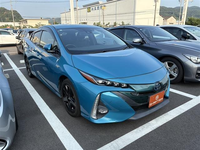 トヨタ プリウスPHV 