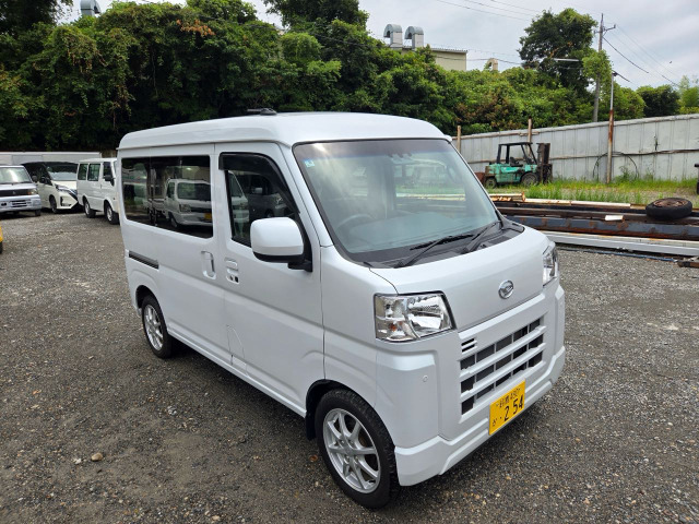 ダイハツ ハイゼットカーゴ 