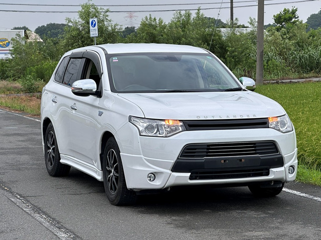 三菱 アウトランダーPHEV 