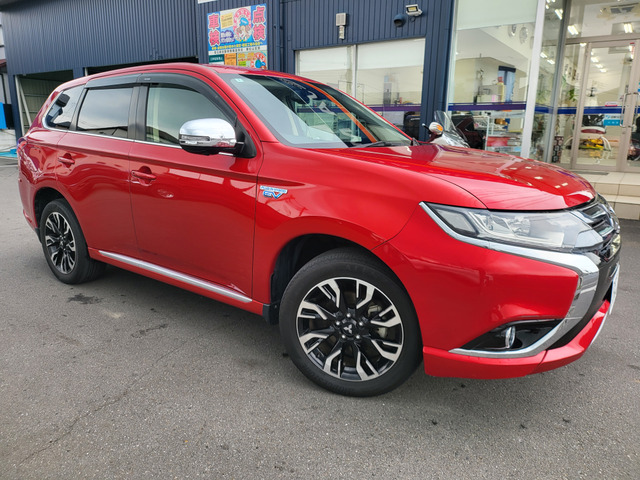 三菱 アウトランダーPHEV 