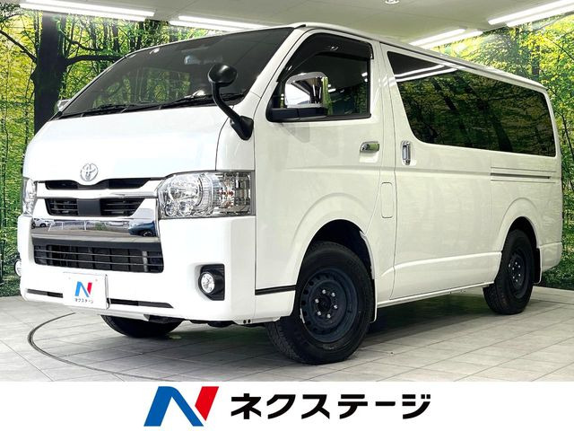トヨタ ハイエースバン 