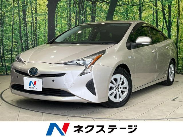 トヨタ プリウス 