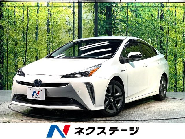トヨタ プリウス 