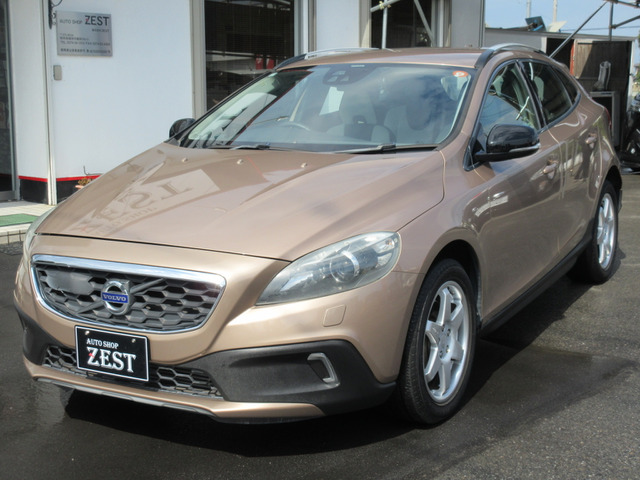 ボルボ V40クロスカントリー 