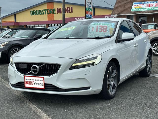 ボルボ V40 