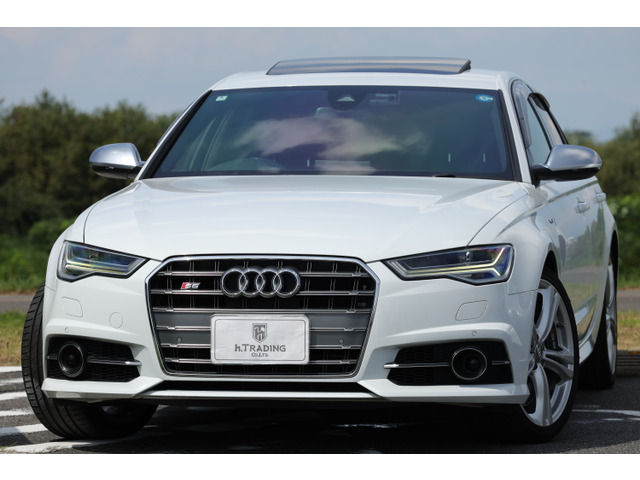 アウディ S6 