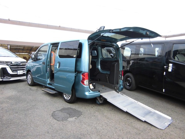 日産 NV200バネットバン 