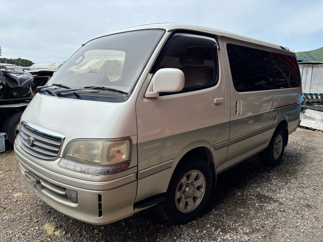 トヨタ ハイエース 