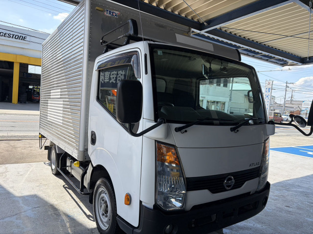 日産 アトラス 