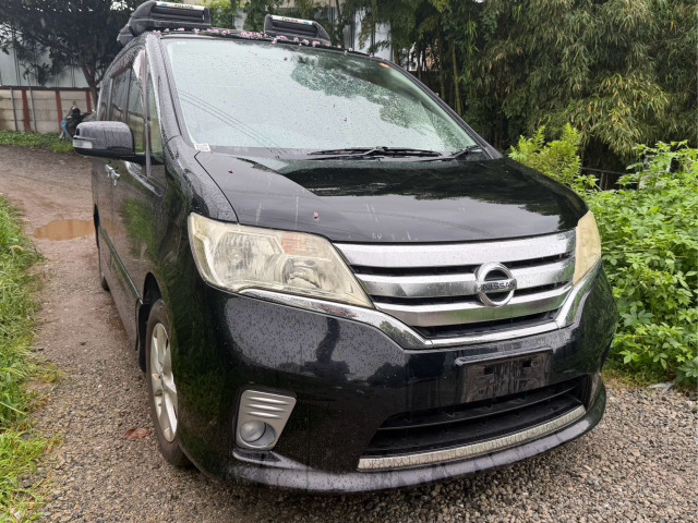 日産 セレナ 