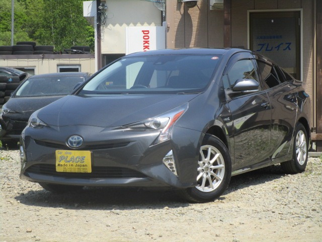 トヨタ プリウス 