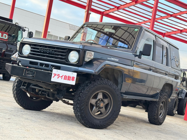 トヨタ ランドクルーザー70 