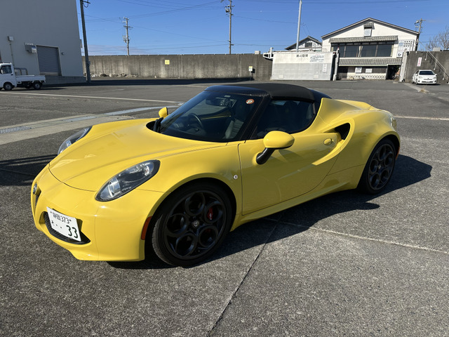 アルファロメオ 4Cスパイダー 