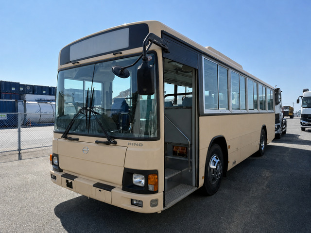 日野 ブルーリボン 