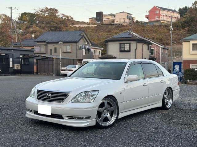 トヨタ セルシオ 