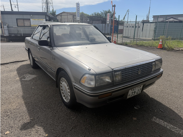 トヨタ クラウン 