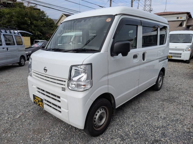 日産 NV100クリッパー 