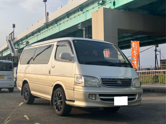 トヨタ ハイエース 