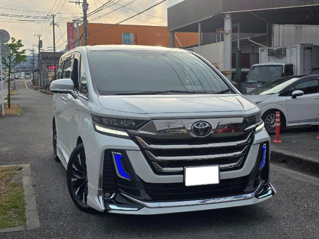 トヨタ ヴェルファイア 