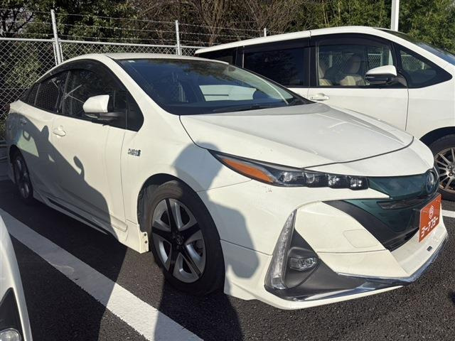 トヨタ プリウスPHV 