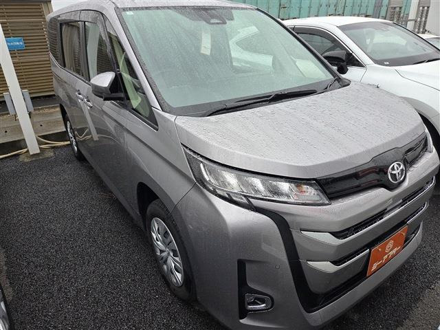 トヨタ ノア 