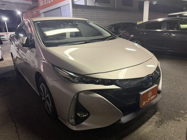 トヨタ プリウスPHV 